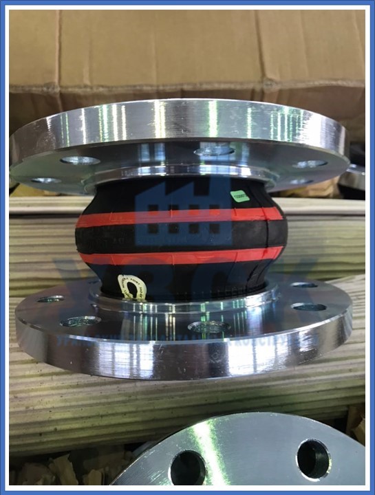 компенсатор резиновый фланцевый в Сургуте