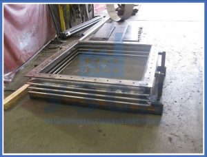 прямоугольные линзовые компенсаторы в Сургуте